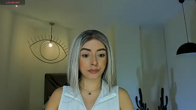 IsabellaMoreau online show from 02-22-26, 05:44