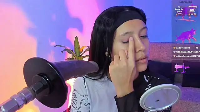 Snapshot of alicemoon__ chatting on 12-03-25, 10:13 alicemoon online show from 12-03-25, 10:13