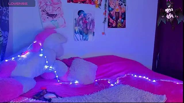 Snapshot of Maki_sins chatting on 10-02-25, 03:24 Maki sins online show from 10-02-25, 03:24