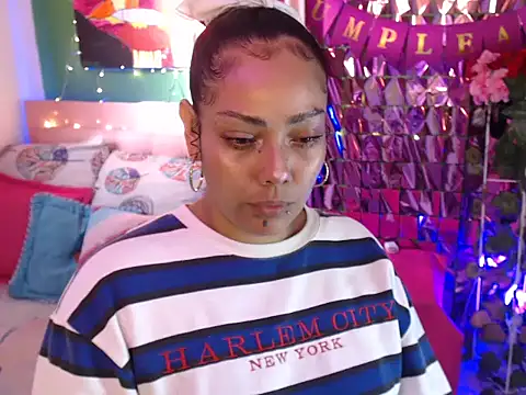 Snapshot of katherinnyazz chatting on 11-13-25, 12:15 katherinnyazz online show from 11-13-25, 12:15