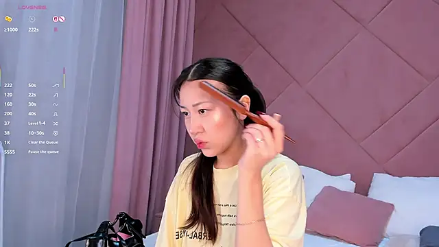 Snapshot of Nelly_Kimm chatting on 01-08-26, 01:08 Nelly Kimm online show from 01-08-26, 01:08