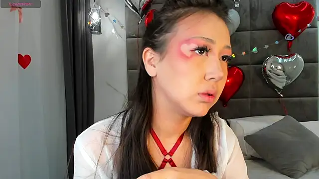 Snapshot of Nelly_Kimm chatting on 02-15-26, 01:02 Nelly Kimm online show from 02-15-26, 01:02