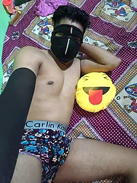 Dassing strip couple online show from 10-02-25, 09:11