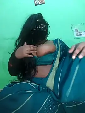 Dassing strip couple online show from 02-08-26, 08:01