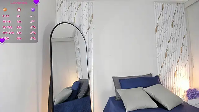 MissVioleet  online show from 06-09-26, 07:25