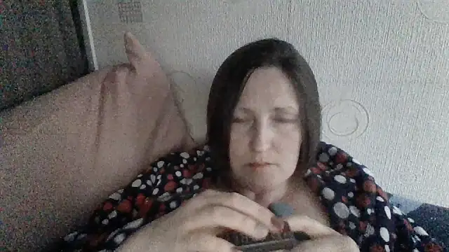 Snapshot of AllaSowinskaya chatting on 06-02-26, 04:09 AllaSowinskaya online show from 06-02-26, 04:09