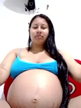 Snapshot of Hot_Rihanna chatting on 02-26-26, 04:50 Hot Rihanna online show from 02-26-26, 04:50