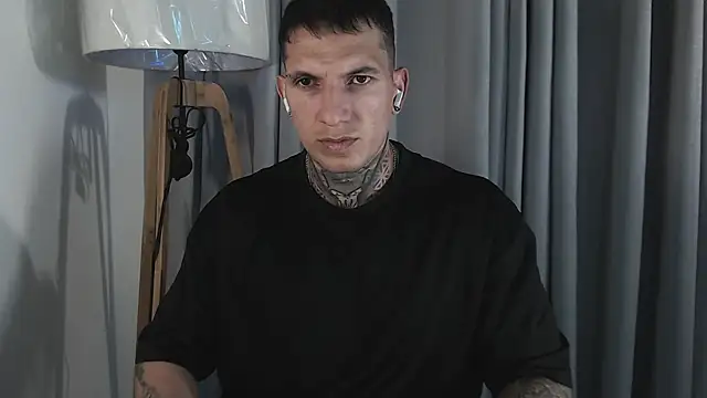 Snapshot of Shane_Clay chatting on 09-08-25, 09:03 Shane Clay online show from 09-08-25, 09:03