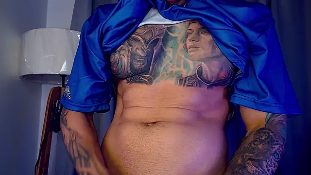 Snapshot of Shane_Clay chatting on 10-12-25, 02:16 Shane Clay online show from 10-12-25, 02:16