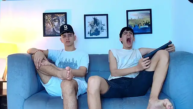 TWINKS FRIENDS online show from 04-07-26, 01:33