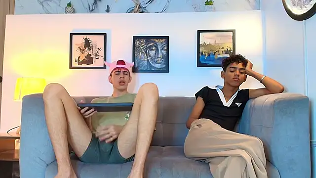 TWINKS FRIENDS online show from 05-18-26, 01:39