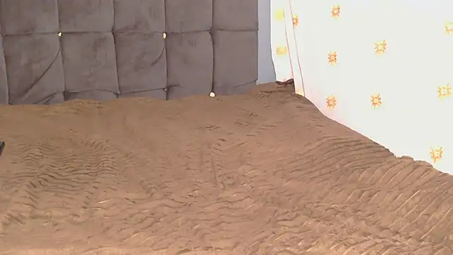 Snapshot of AfricanDickza chatting on 10-14-25, 08:04 AfricanDickza online show from 10-14-25, 08:04