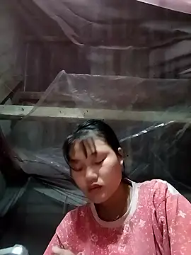 Snapshot of memeto_sexy chatting on 09-12-25, 02:28 memeto sexy online show from 09-12-25, 02:28