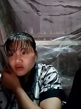 Snapshot of memeto_sexy chatting on 10-05-25, 01:53 memeto sexy online show from 10-05-25, 01:53