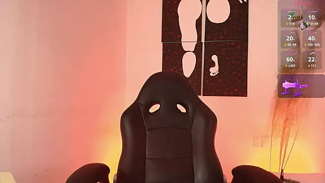 Snapshot of Iamlola_ chatting on 10-11-25, 04:01 Iamlola online show from 10-11-25, 04:01