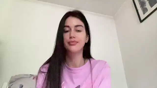 Snapshot of Talyo19 chatting on 05-11-26, 04:04 Talyo19 online show from 05-11-26, 04:04