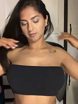 chicachocolate01 online show from 09-20-25, 11:17