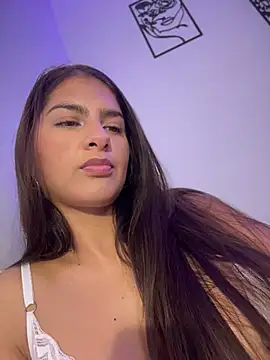 chicachocolate01 online show from 06-04-26, 02:17