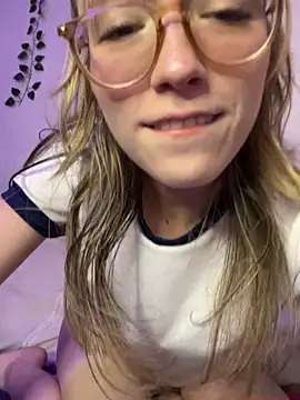 Snapshot of ReenKitty chatting on 02-05-26, 04:50 ReenKitty online show from 02-05-26, 04:50