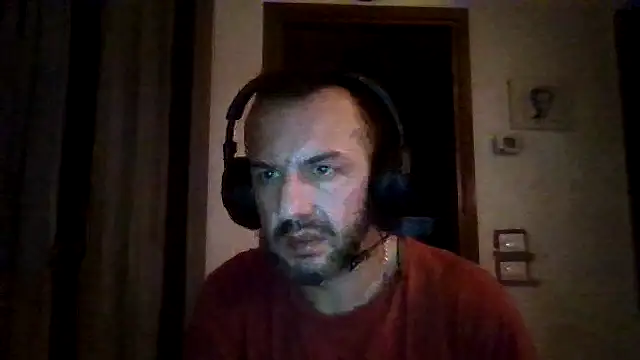 Snapshot of Anere84s chatting on 10-10-25, 01:26 Anere84s online show from 10-10-25, 01:26