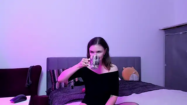 Snapshot of Katherine_Twilight chatting on 11-13-25, 03:55 Katherine Twilight online show from 11-13-25, 03:55