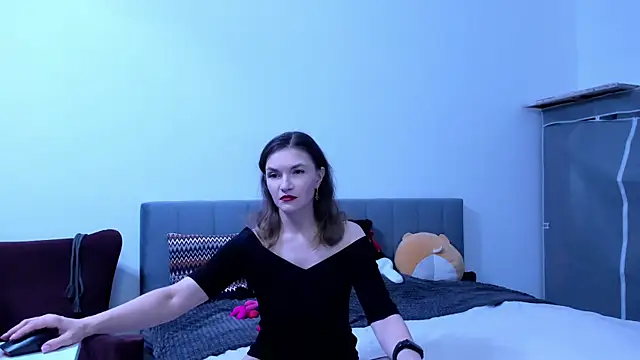 Snapshot of Katherine_Twilight chatting on 11-20-25, 03:45 Katherine Twilight online show from 11-20-25, 03:45