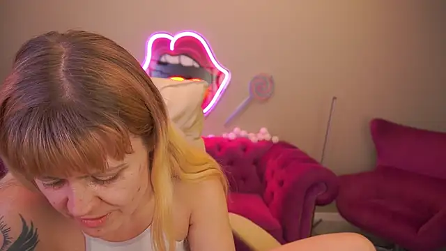 BellaLaPetit online show from 02-07-26, 02:15