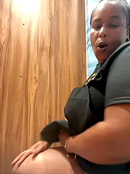 yummy0322 online show from 09-10-25, 12:49