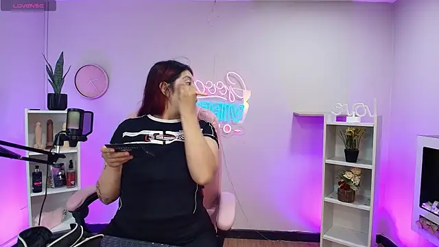 Snapshot of Aphriil__ chatting on 09-08-25, 07:13 Aphriil online show from 09-08-25, 07:13