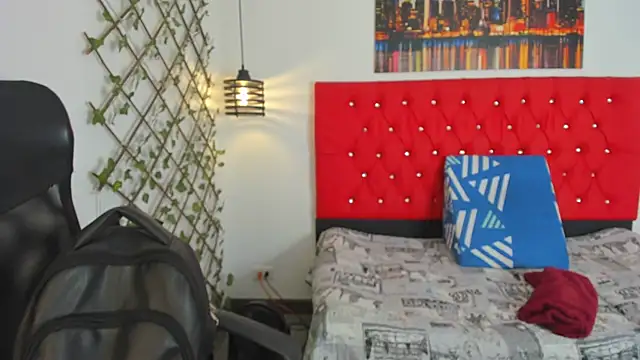 carolinacrus01 online show from 09-23-25, 03:15