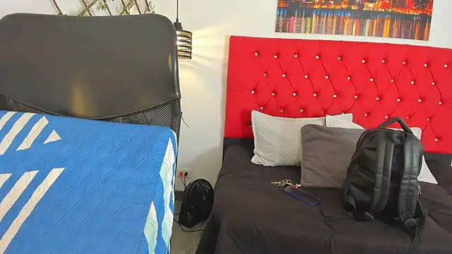 carolinacrus01 online show from 09-28-25, 04:45