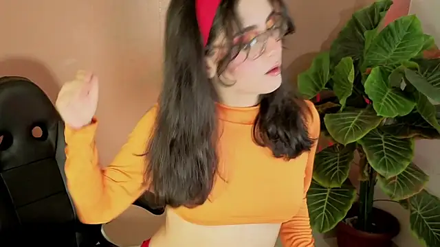 LiLLiAnderson online show from 10-04-25, 11:41