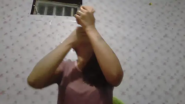 Roselingalvis13 online show from 03-07-26, 02:52