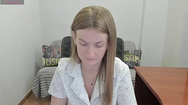 Snapshot of Alisha_Skyes chatting on 07-02-26, 03:23 Alisha Skyes online show from 07-02-26, 03:23