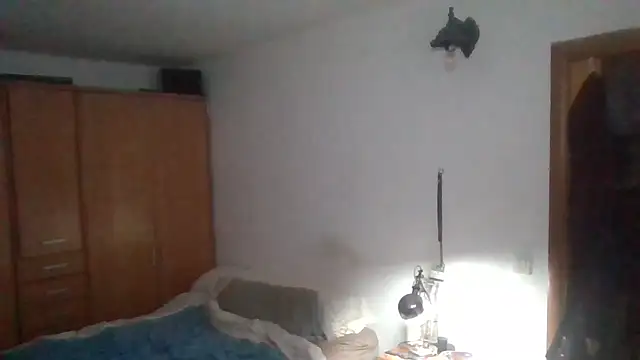 Snapshot of Zk1980 chatting on 10-29-25, 10:33 Zk1980 online show from 10-29-25, 10:33