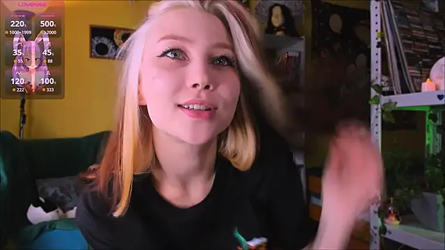 Nicole matt online show from 10-26-25, 11:49