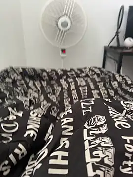 Snapshot of juanortiz8k chatting on 09-27-25, 07:19 juanortiz8k online show from 09-27-25, 07:19