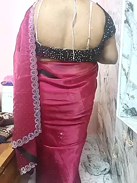 Snapshot of dhanshri143 chatting on 07-10-26, 02:27 dhanshri143 online show from 07-10-26, 02:27