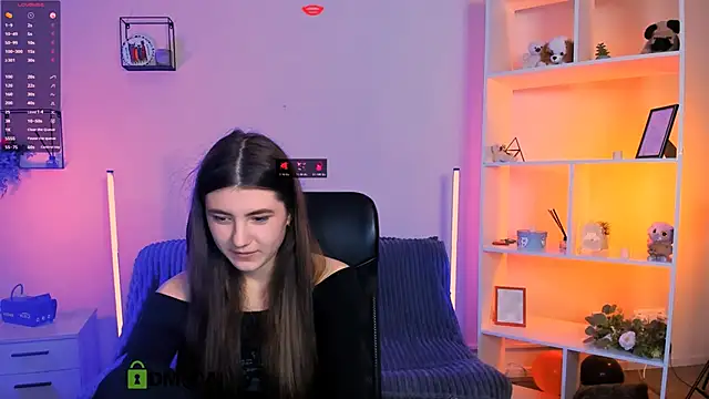 Snapshot of lissa_night chatting on 11-10-25, 01:43 lissa night online show from 11-10-25, 01:43