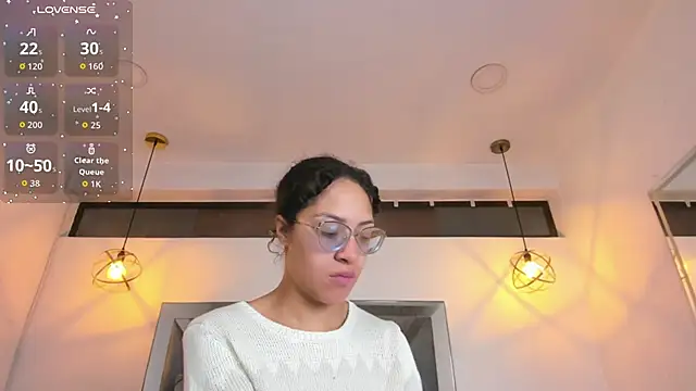 Hanna Cornee  online show from 01-15-26, 12:43