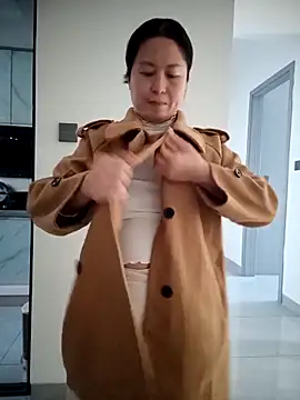 chengcheng12 online show from 10-21-25, 12:55