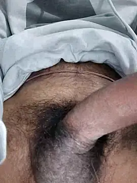 Snapshot of whitebullock chatting on 01-13-26, 04:01 whitebullock online show from 01-13-26, 04:01