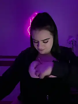 Shellybttn online show from 04-11-26, 12:37