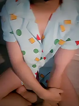 111owo111 online show from 10-16-25, 03:07