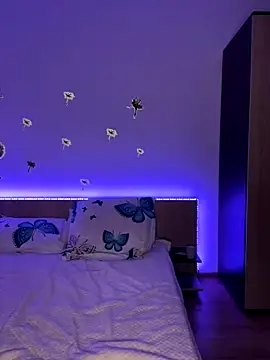 Snapshot of Mihadttraf chatting on 10-26-25, 01:28 Mihadttraf online show from 10-26-25, 01:28