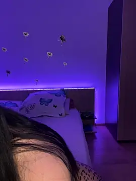 Snapshot of Mihadttraf chatting on 11-06-25, 10:43 Mihadttraf online show from 11-06-25, 10:43