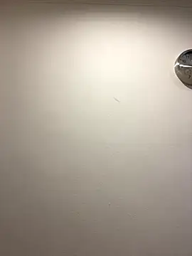 Piggiteablacktea online show from 10-28-25, 02:09