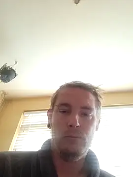 Snapshot of piercingpik chatting on 11-30-25, 11:25 piercingpik online show from 11-30-25, 11:25