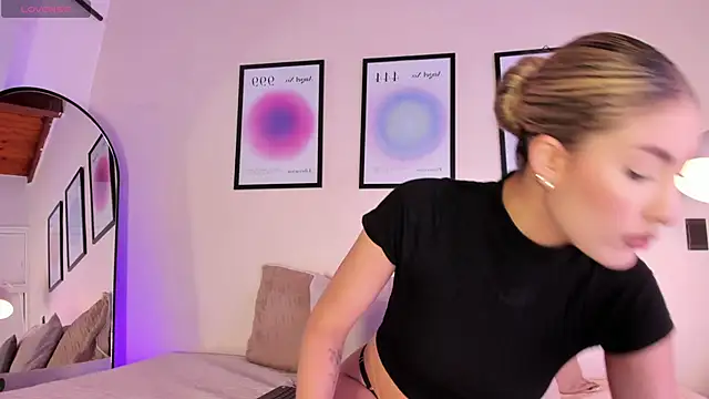 AriaMuse online show from 03-03-26, 08:04