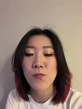 AikoYamada online show from 10-25-25, 07:16